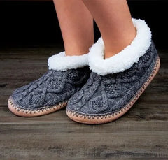 Cosyone 1997 Gray Cable Knit Slipper Socks - So Comfortable!