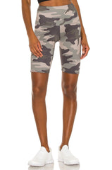 onzie Biker Short in Combat Camo - size S/M