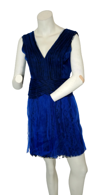 Minuet sewn pleats contrast dress