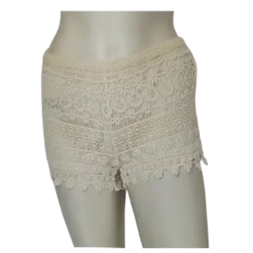 Mirumi Women’s Creamy Floral Pattern Crocheted Shorts, Size Small/Medium
