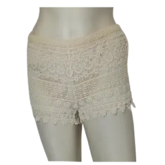 Mirumi Women’s Creamy Floral Pattern Crocheted Shorts, Size Small/Medium