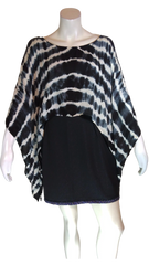 S.R. Fashion Women’s Green/Cream Crop Poncho, OSFA