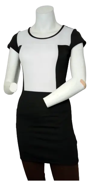 Love In Women’s Black/White Retro Short Sleeve Dress, Size Medium