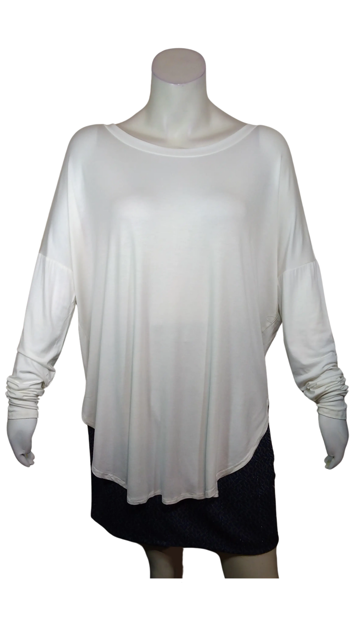Fantastic Fawn Women’s Cream Long Sleeve Top, Size Medium