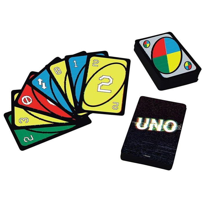 Mattel UNO - Iconic 2000s Edition - Family Card Game
