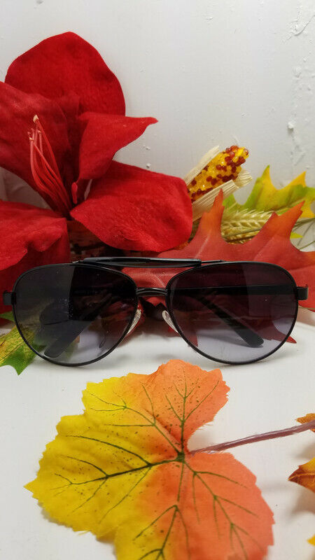 Diva General Collection Aviator Sunglasses