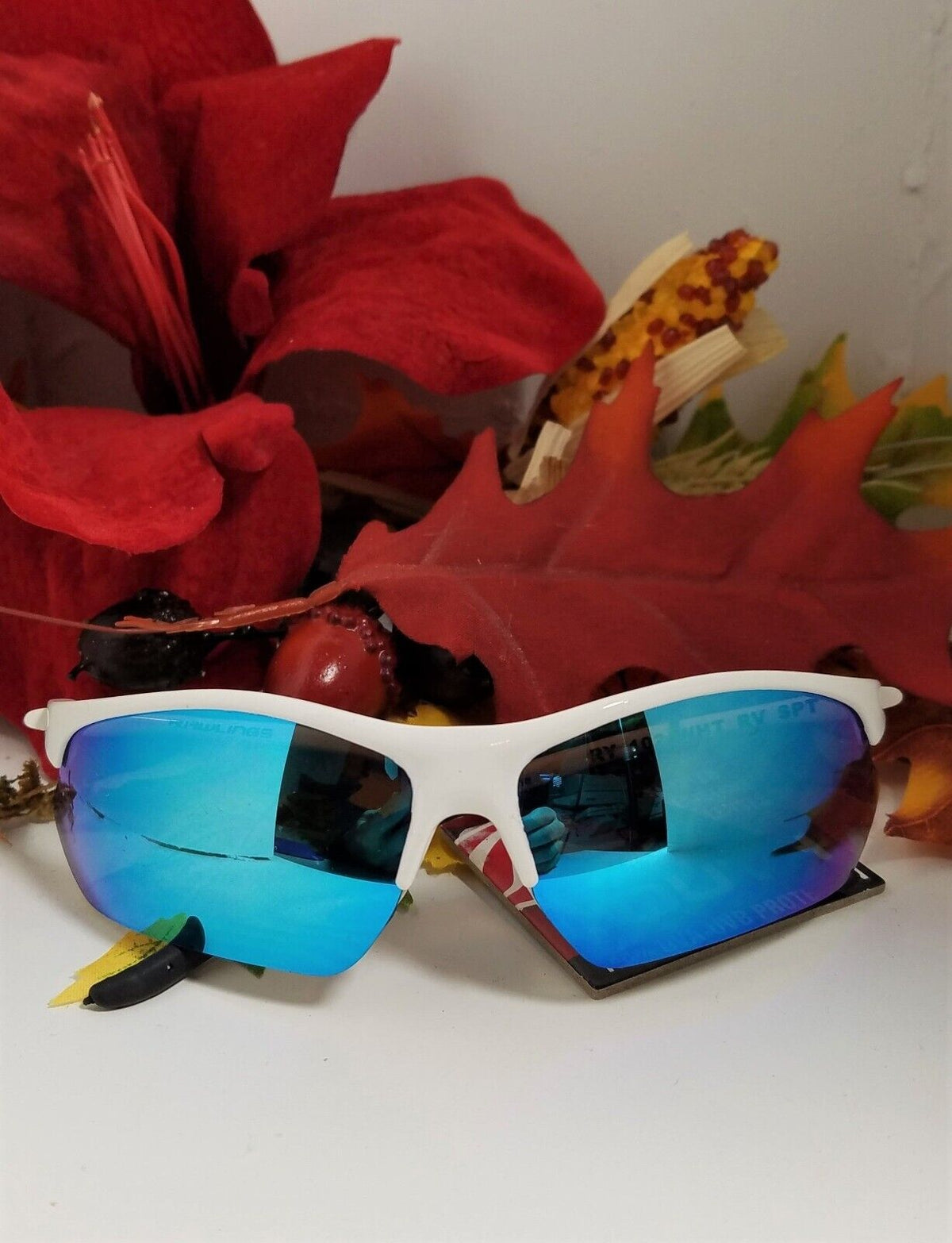Foster Grant white/blue Rawlings Plastic Youth Sunglasses
